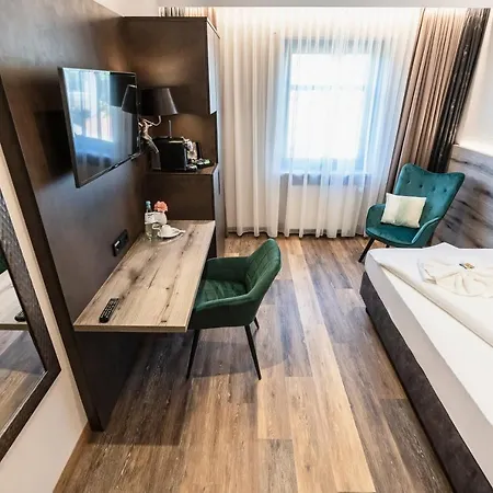 Hotel Demas Muenchen-unterhaching