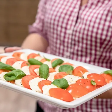 Demas München-unterhaching 3*