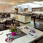 Demas Muenchen-unterhaching 3*