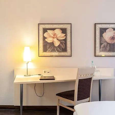 Demas Muenchen-unterhaching Hotel 3*